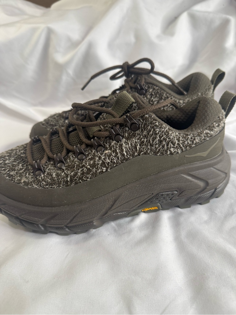 Hoka Tor Summit sneakers Unisex W/Size 7 M/Size 6
Olive Brown